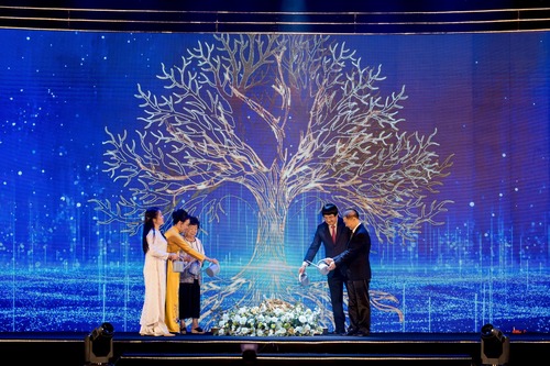 Lễ kỷ niệm 30 năm thành lập Phú Thái